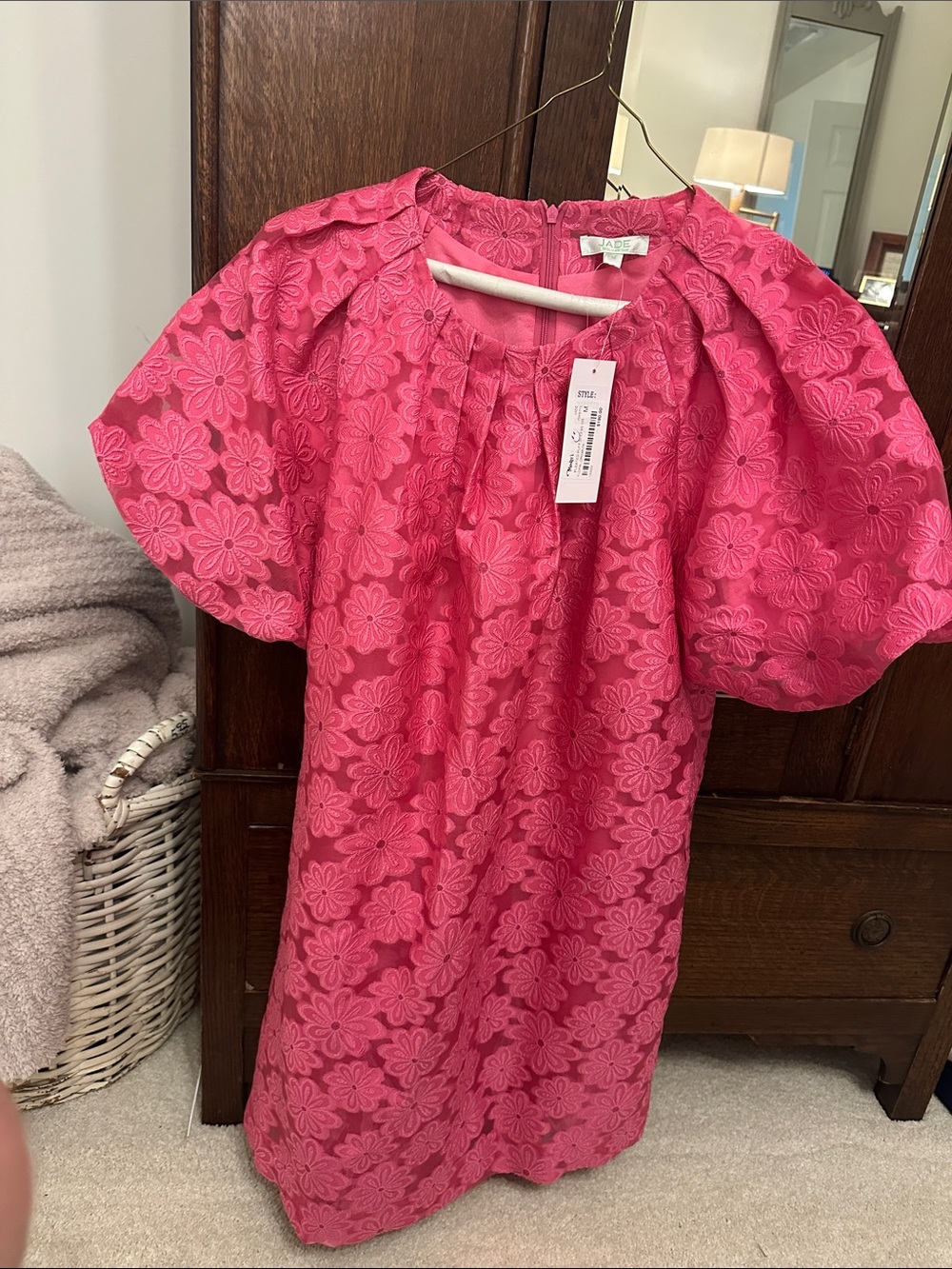 NWT Jade Medium Bright Pink Floral Puff-Sleeve Dress